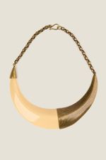 1523046_028_3-COLAR-RESINA-DETALHE-OURO-VELHO