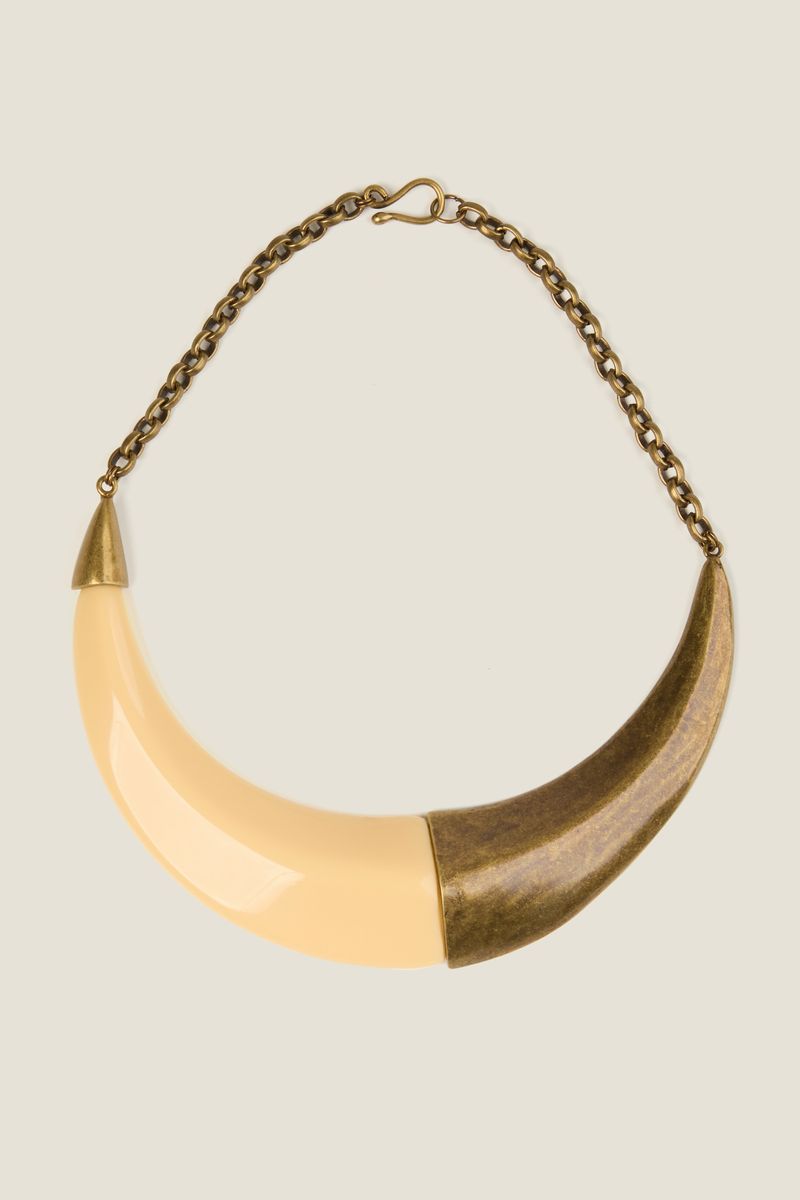 1523046_028_3-COLAR-RESINA-DETALHE-OURO-VELHO