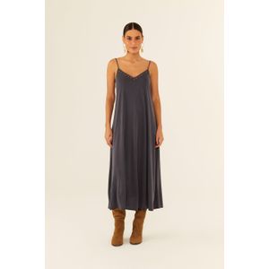 Vestido Midi Detalhes Ilhós