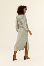 1523785_10028_3-VESTIDO-MIDI-DECOTE-TACHAS